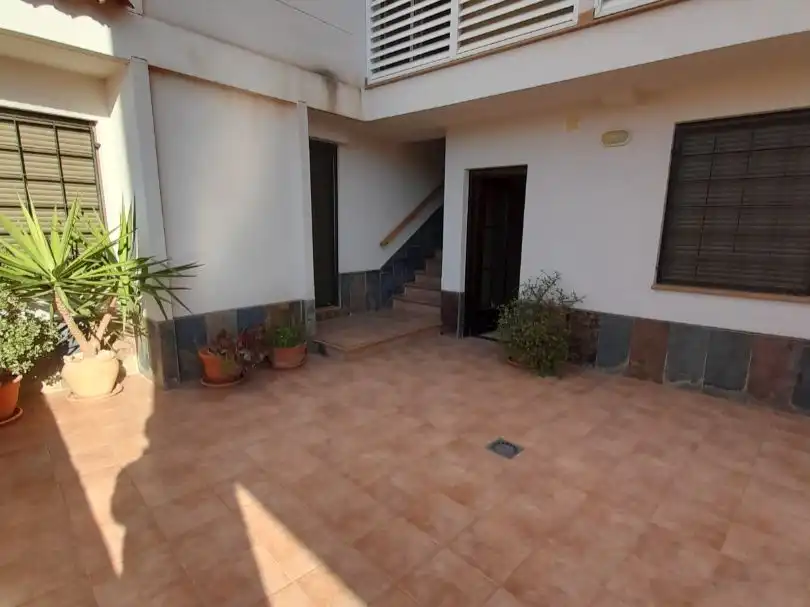 Ground floor with pool for sale in Avenida San Isidro 10, imagen 13