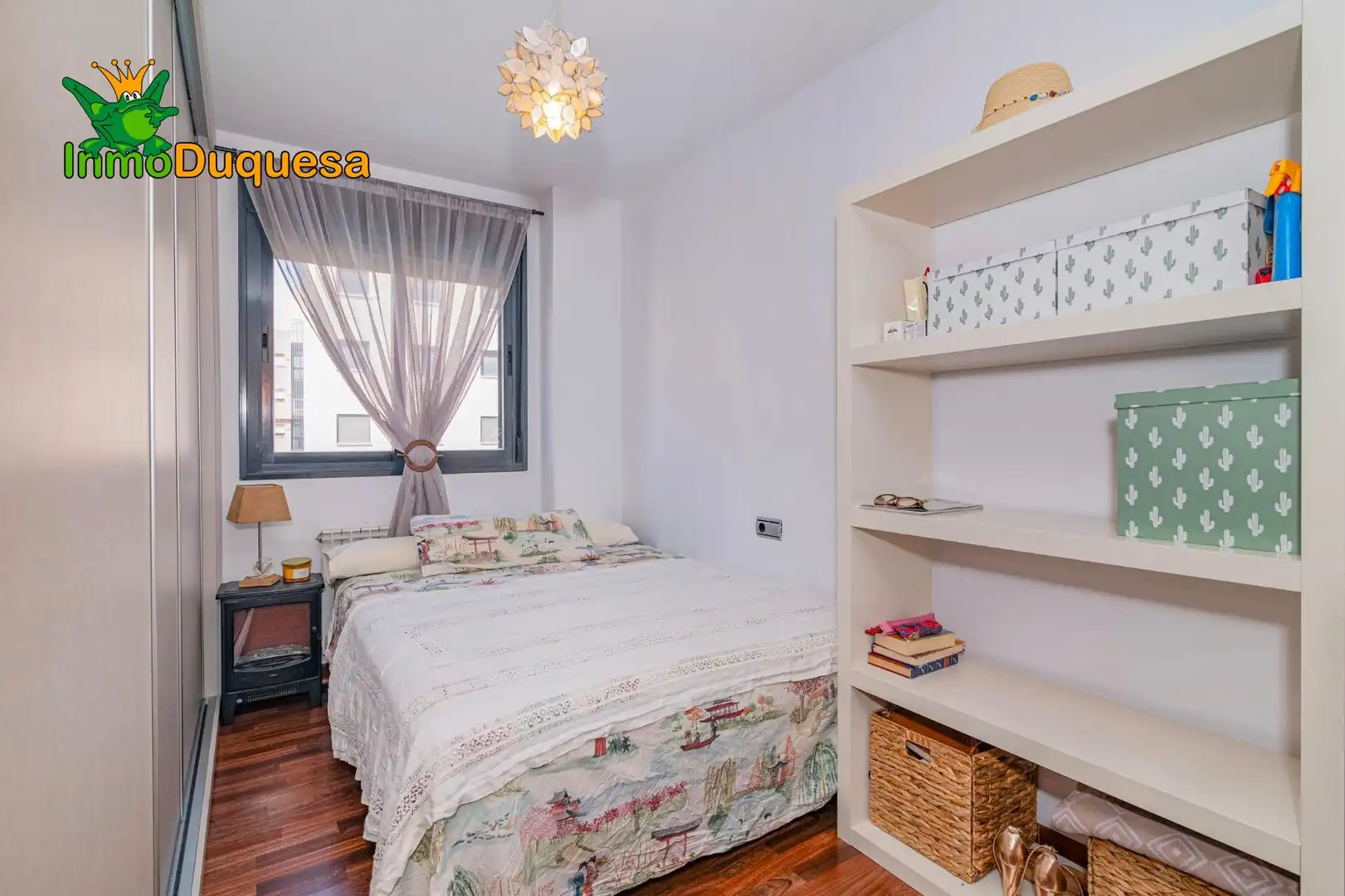 Habitación de Piso en venta en Granada con Aire acondicionado, Calefacción y Jardín privado