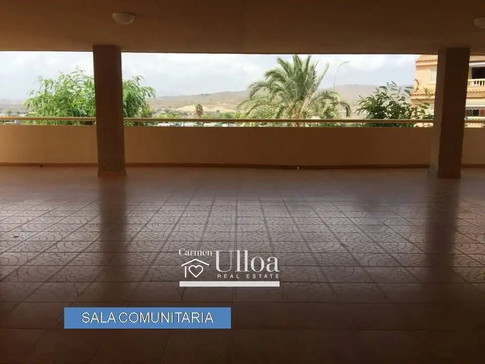 Vista exterior de Piso en venta en El Campello con Terraza y Piscina comunitaria
