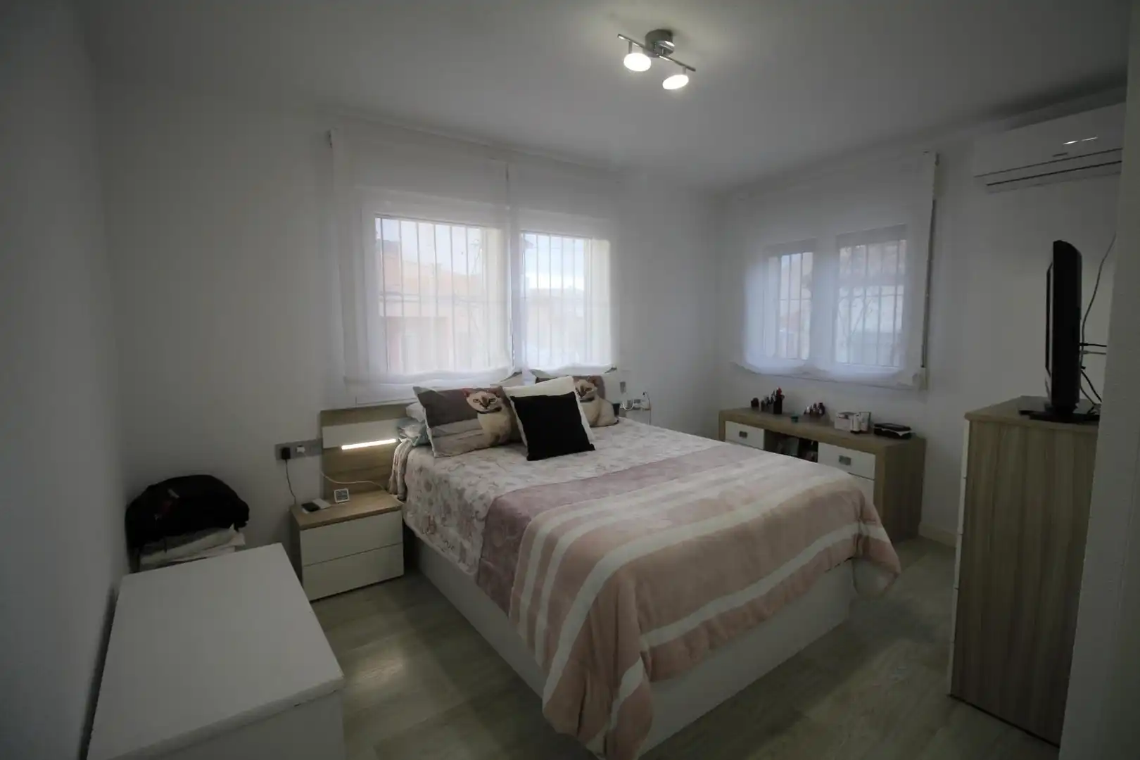 Habitación de Dúplex en venta en Cartagena con Aire acondicionado, Jardín privado y Piscina