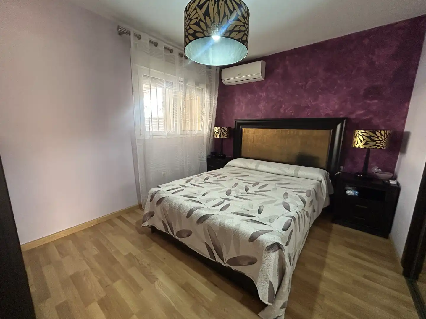 Habitación de Dúplex en venta en Almería con Aire acondicionado, Terraza y Piscina comunitaria