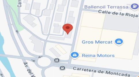 Foto 2 de Piso en venta en Grupo Montserrat, de, Montserrat - Vilardell, Terrassa