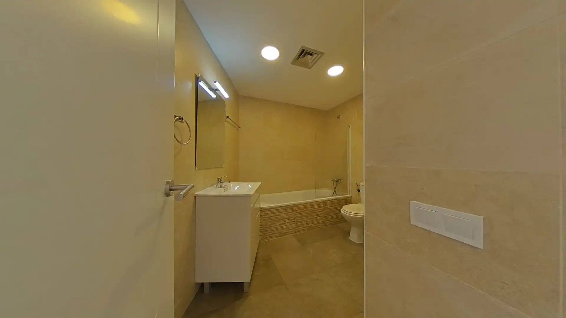 Baño de Piso en venta en Badalona con Parquet