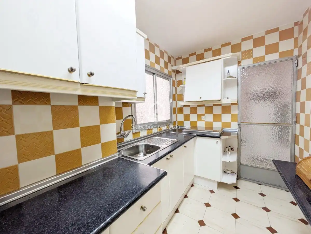 Flat with terrace to rent in Andalucía, imagen 12
