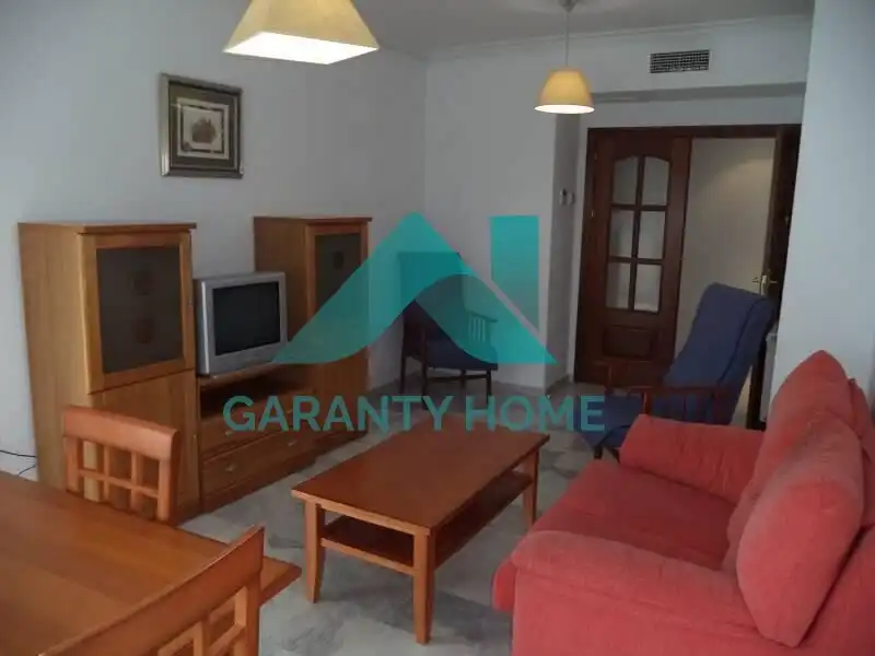 Sala de estar de Apartamento de alquiler en Cáceres con Aire acondicionado, Calefacción y Terraza