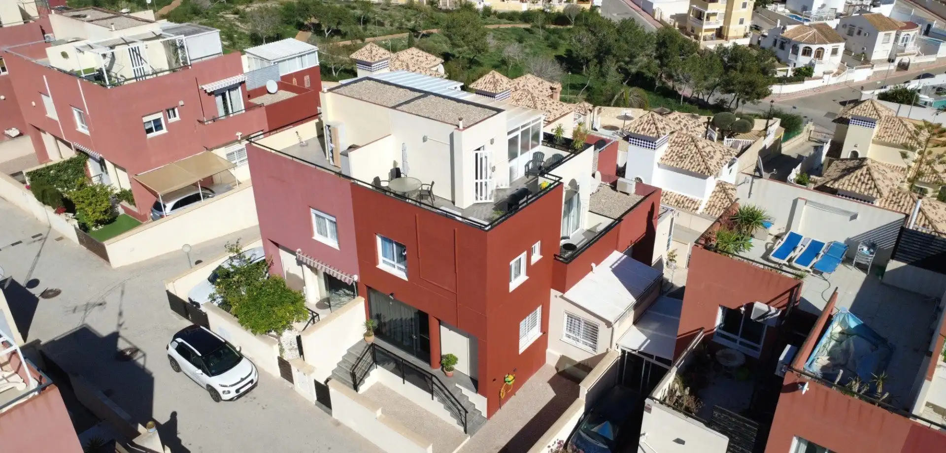 Vista exterior de Finca rústica en venda en Orihuela amb Jardí privat, Terrassa i Traster