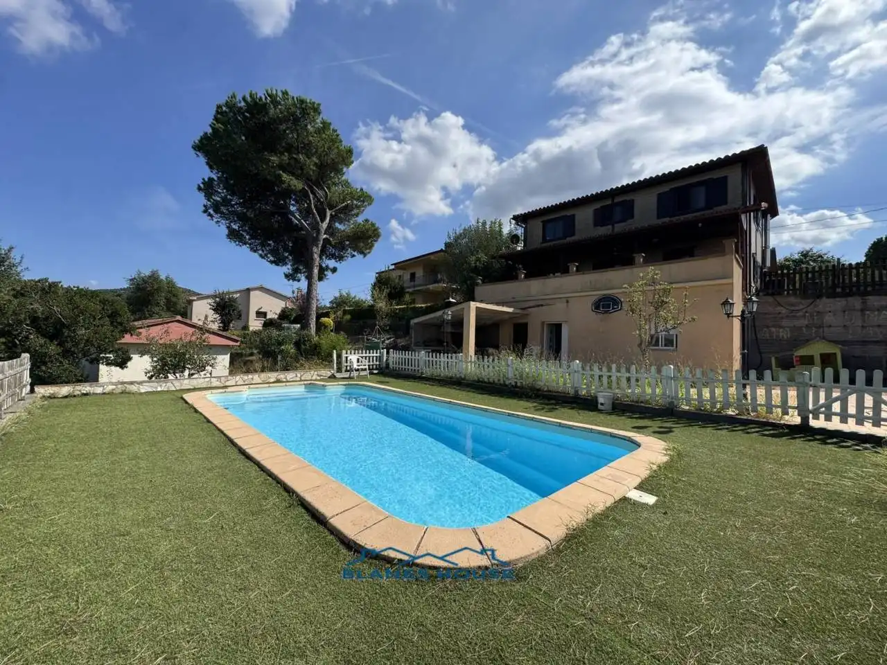 Haus mit Pool zum Verkauf in Calle Amer 0