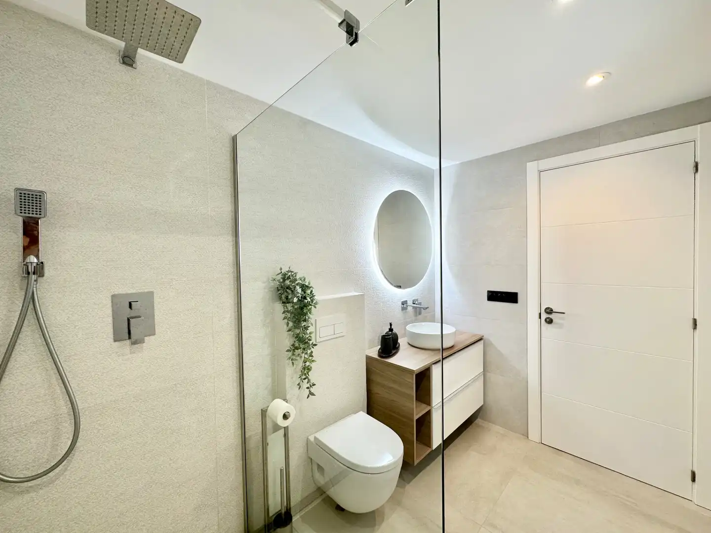 House with terrace for sale in Carrer d'Antoni Canals, imagen 50