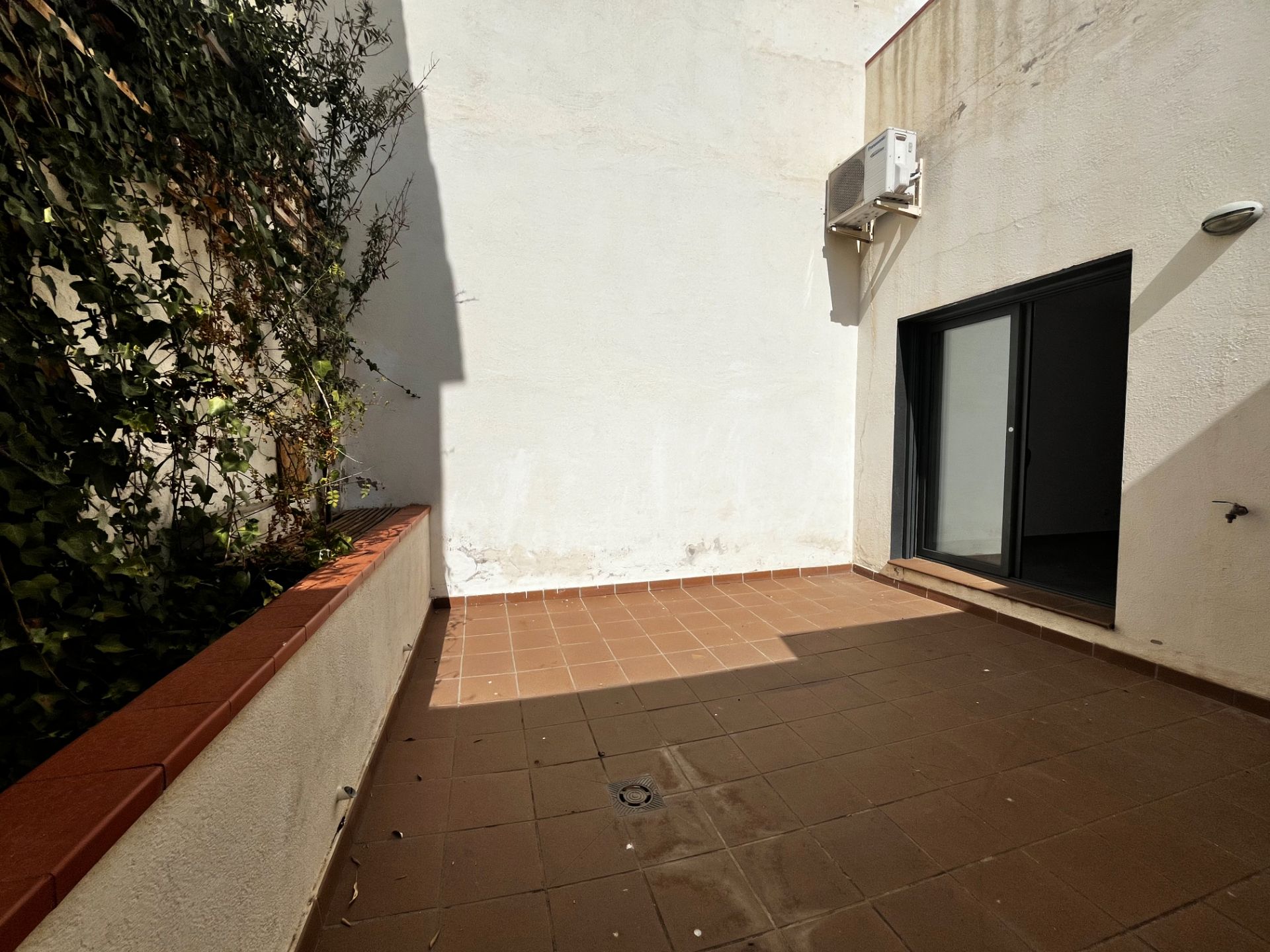 Terrace of Planta baja for sale in Mataró  with Air Conditioner, Heating and Parquet flooring
