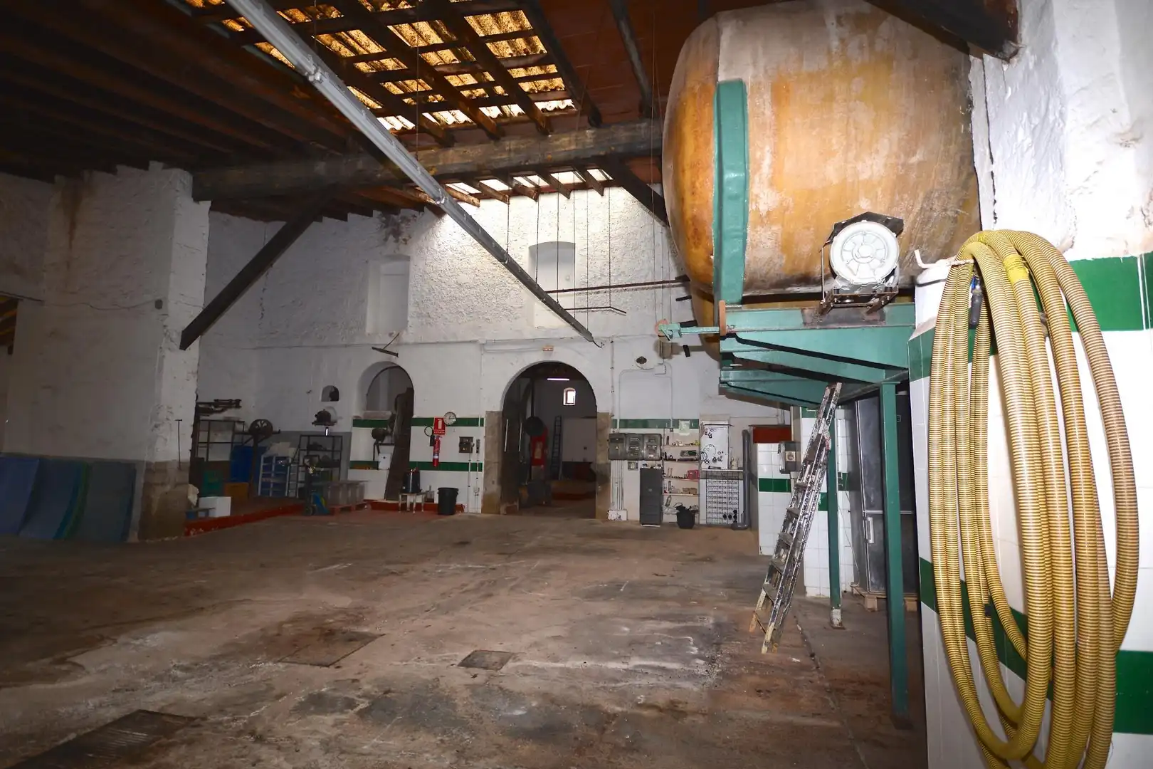 Industrial buildings for sale in Binissalem