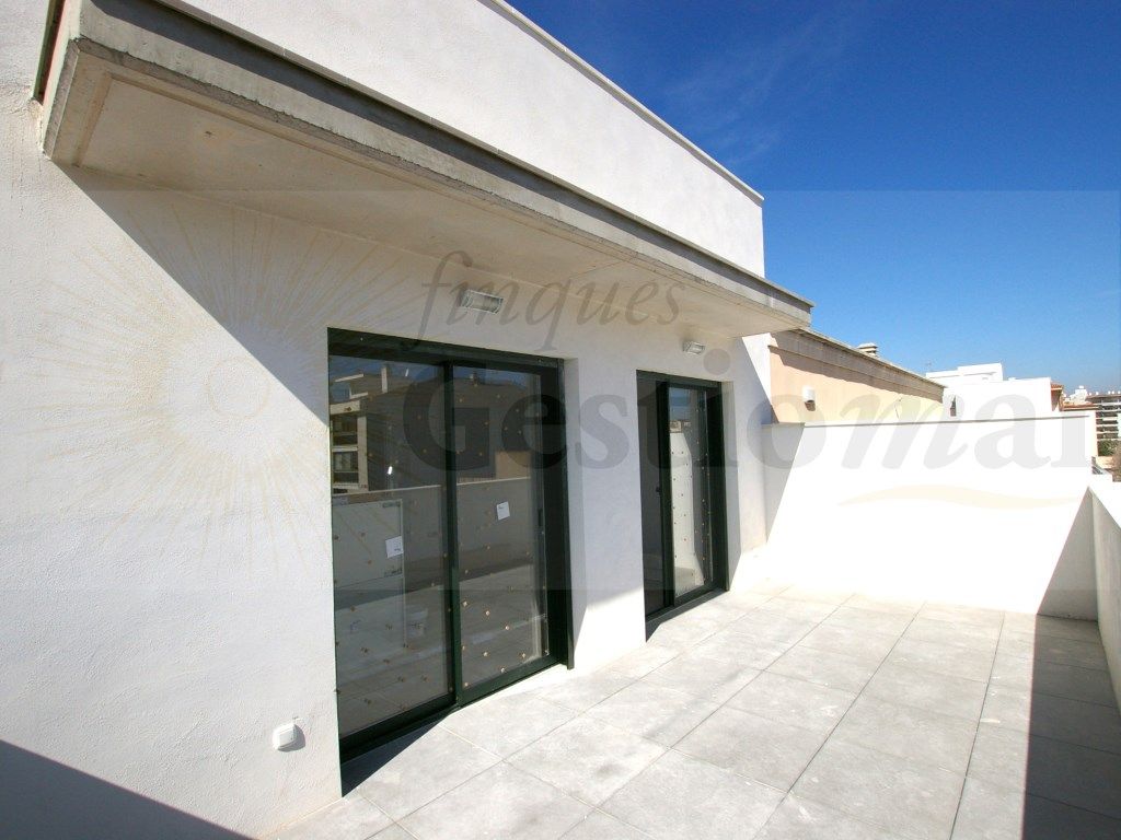 Exterior view of Attic for sale in Cambrils  with Air Conditioner and Terrace