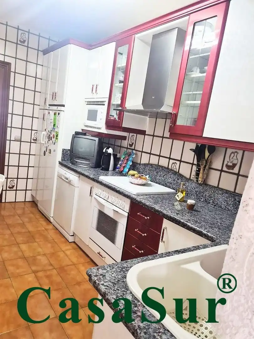 Cocina de Piso en venta en Tudela de Duero con Aire acondicionado, Calefacción y Parquet