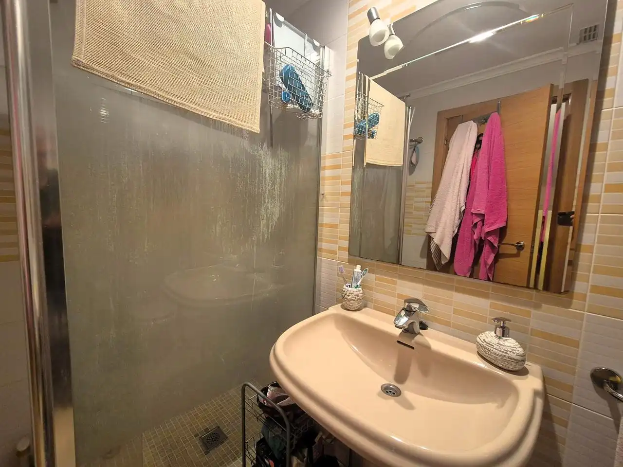 Bany de Casa o xalet en venda en Alicante / Alacant amb Aire condicionat, Jardí privat i Terrassa