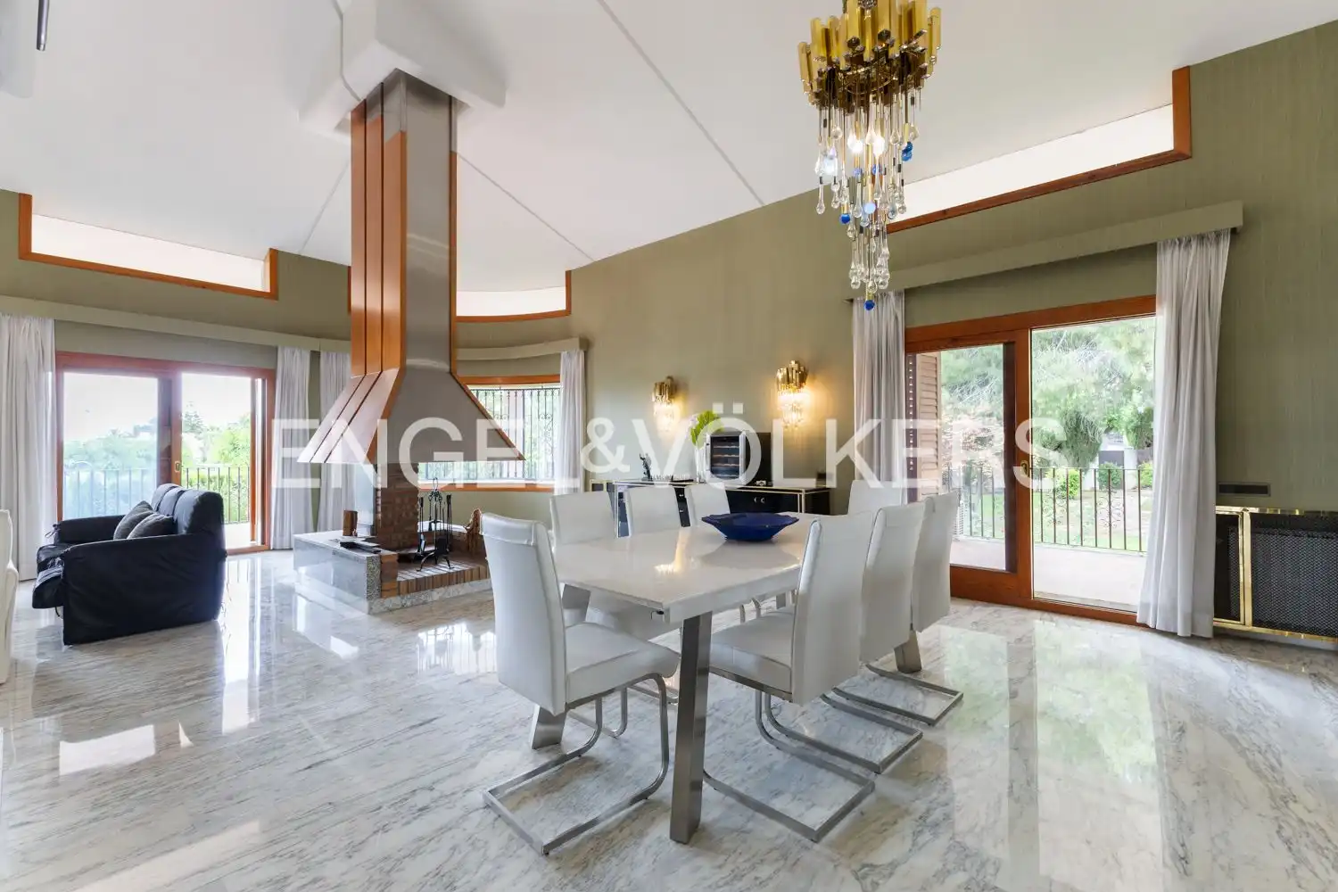 Comedor de Casa o chalet en venta en Chiva con Aire acondicionado, Calefacción y Jardín privado