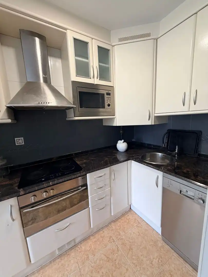 Cocina de Piso en venta en Navia con Calefacción y Piscina