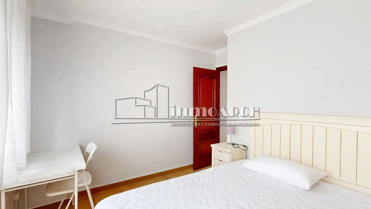 Habitación de Piso de alquiler en A Coruña Capital  con Amueblado