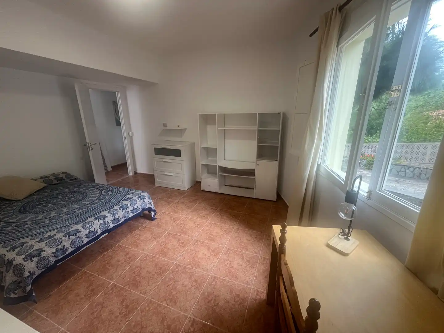 Room in Calle Músico Juan Reyes de Armas, Tafira