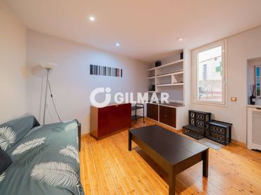 Piso con balcón en venta en Centro