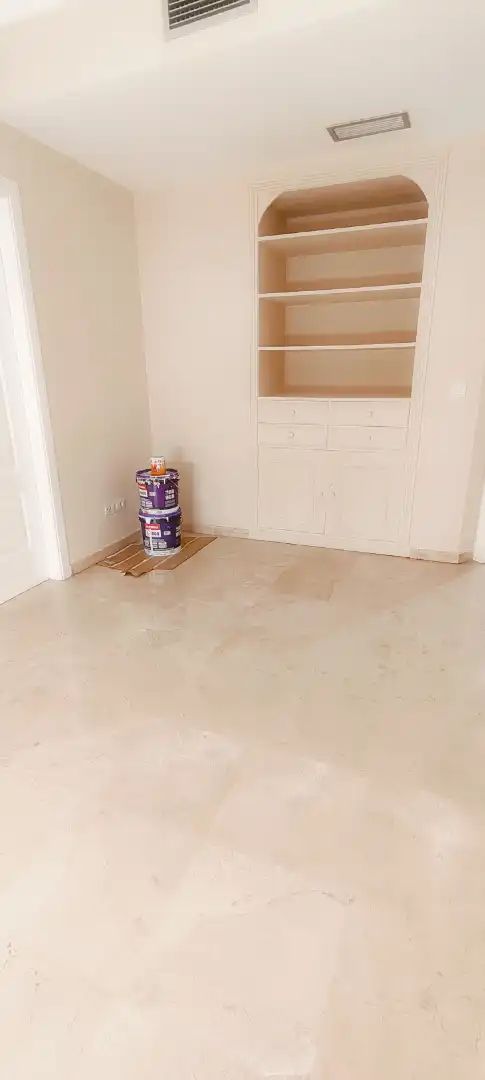 Flat for rent in Sevilla  with Air Conditioner, Storage room and Oven