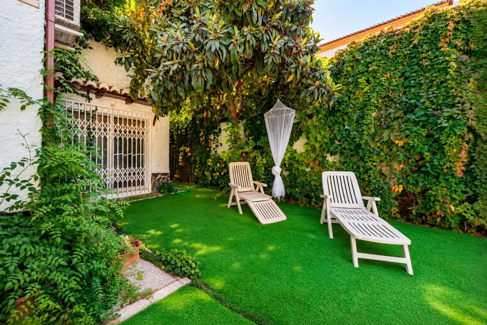 Jardín de Casa adosada en venta en Ogíjares con Aire acondicionado, Calefacción y Jardín privado