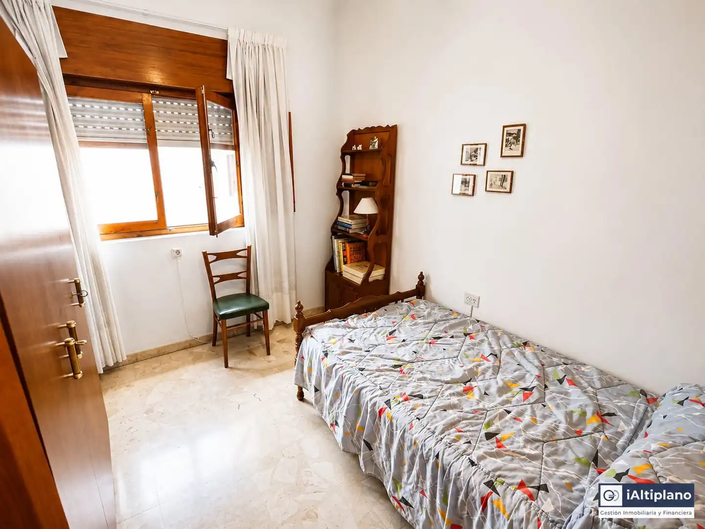 Bedroom of Flat for sale in Caniles  with Terrace and Furnished