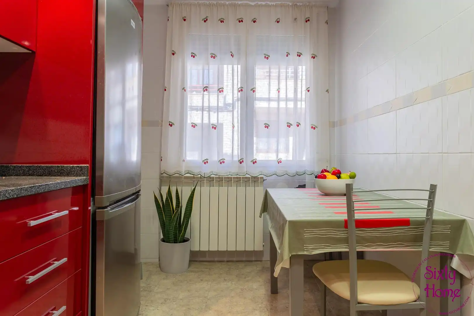 Cuina de Casa adosada en venda en Biota amb Parquet, Terrassa i Moblat