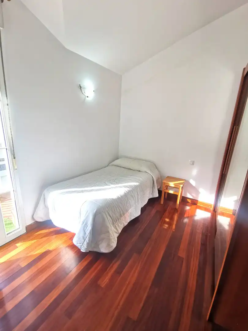 Habitación de Ático en venta en Castro-Urdiales con Calefacción, Terraza y Trastero