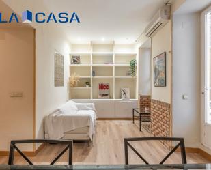 Living room of Flat for sale in  Madrid Capital  with Air Conditioner, Heating and Terrace