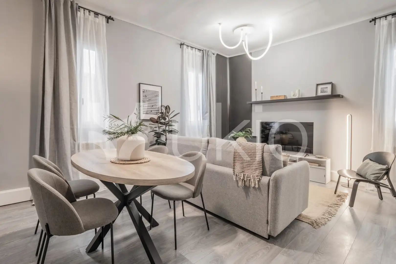Sala de estar de Apartamento de alquiler en Madrid con Aire acondicionado, Calefacción y Amueblado