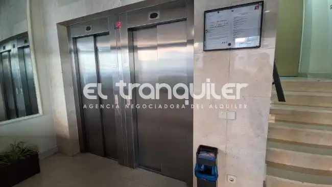 Flat for rent in Madrid  with Air Conditioner, Swimming Pool and Washing machine