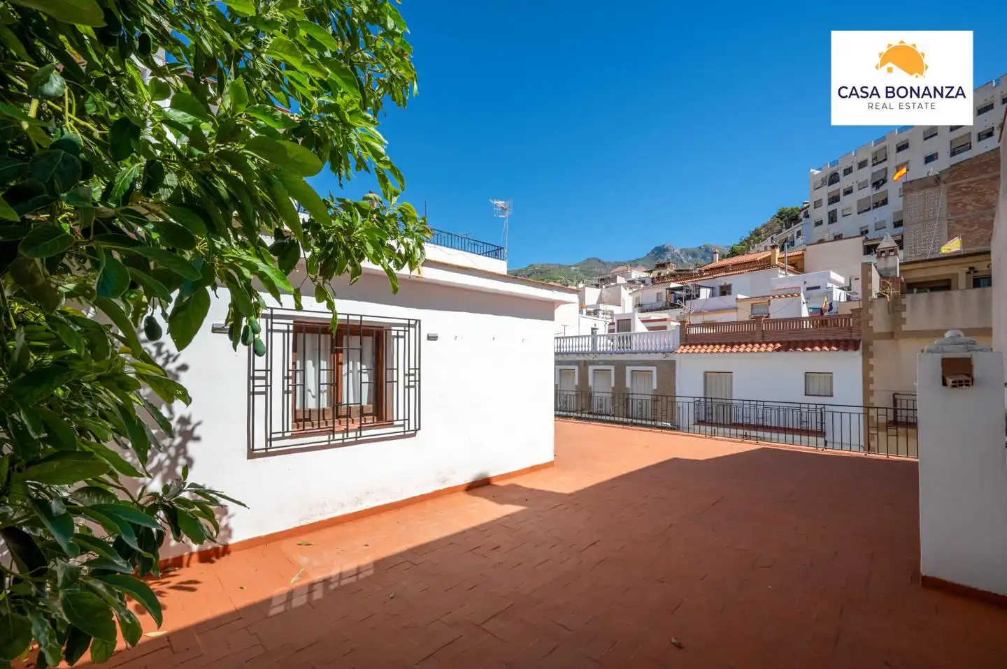 Exterior view of Houses for sale in Jete  with Private garden and Furnished