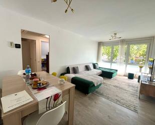 Living room of Flat for sale in Girona Capital  with Heating and Parquet flooring