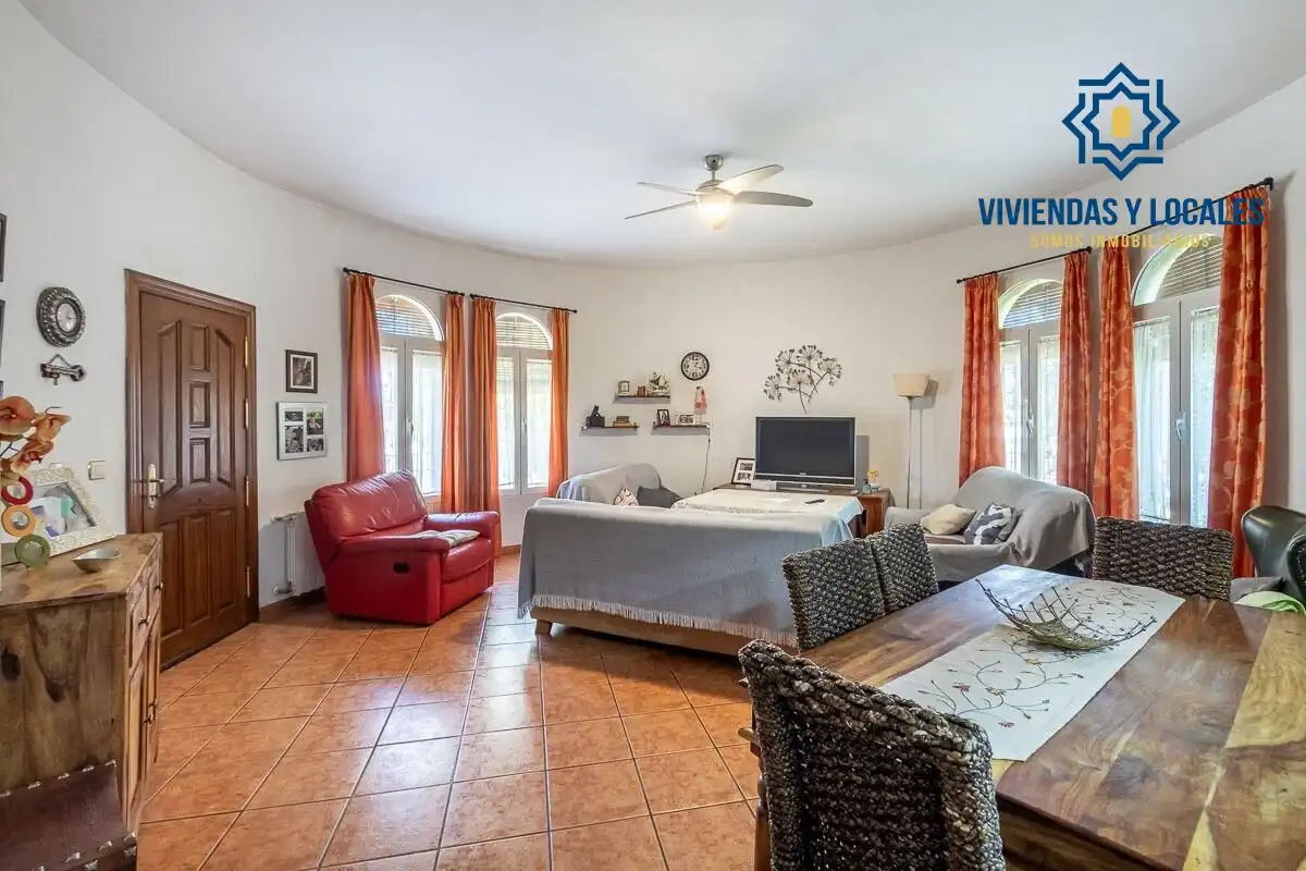 Villa avec piscine à vendre à Residencial Triana - Barrio Alto, imagen 6