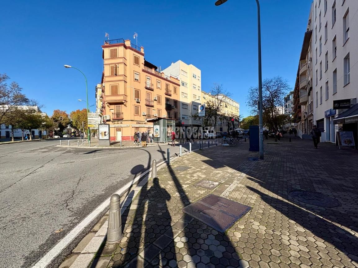 Exterior view of Flat for sale in  Sevilla Capital  with Air Conditioner, Heating and Terrace