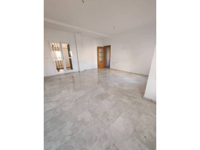 Piso en Alquiler en Plaza Celedonio Romero en El Ejido