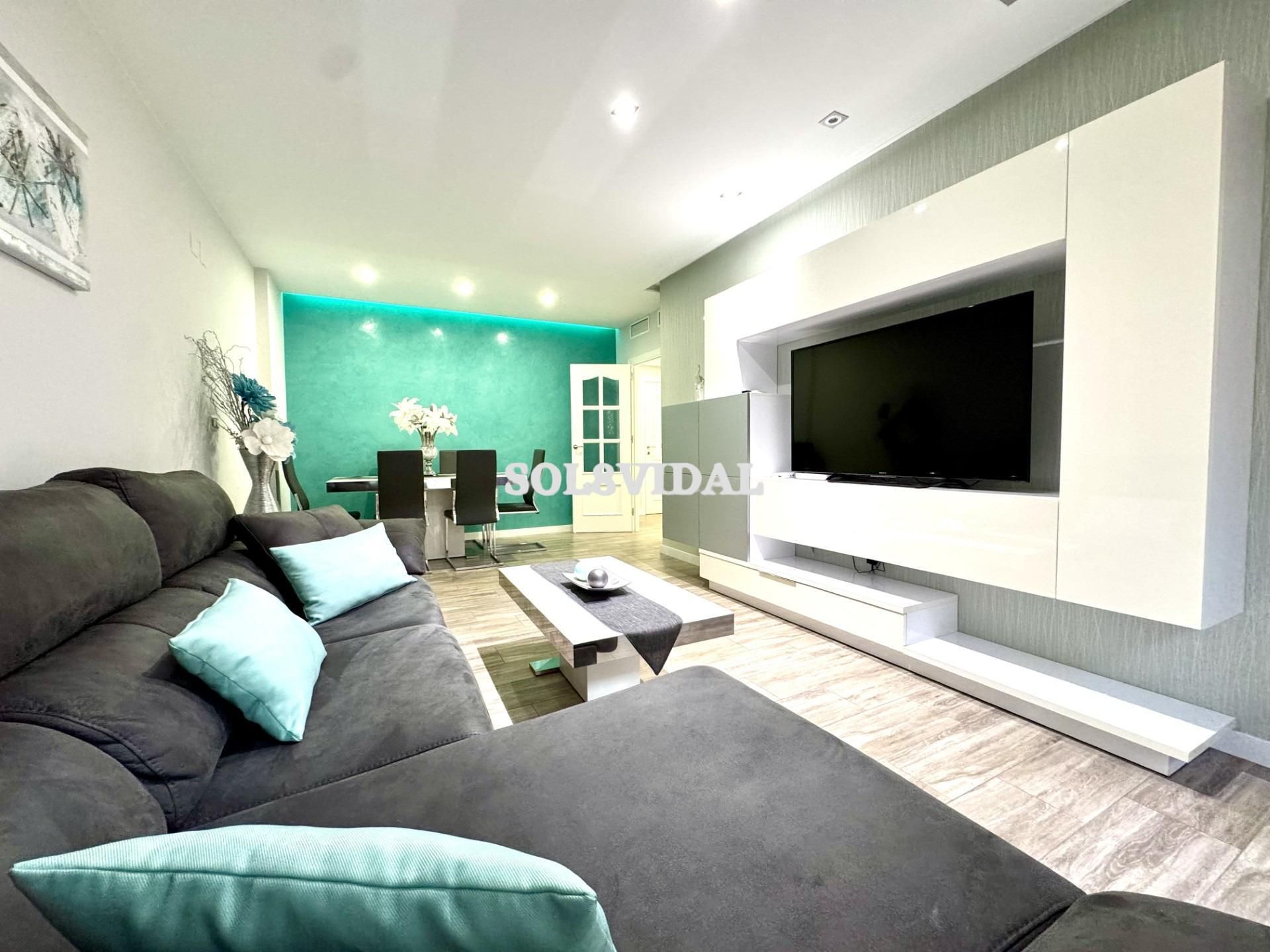 Living room of Flat for sale in Orihuela  with Air Conditioner, Furnished and Balcony