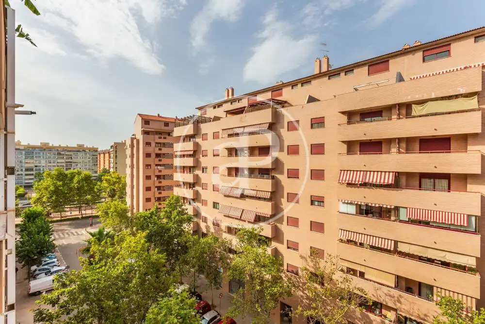 Vista exterior de Pis de lloguer en Valencia amb Aire condicionat, Calefacció i Jardí privat