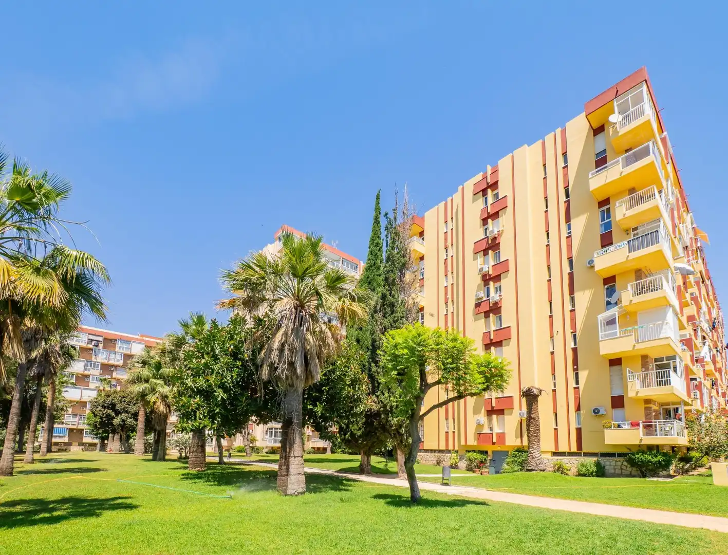 Vista exterior de Estudio en venta en Benalmádena con Aire acondicionado, Jardín privado y Amueblado