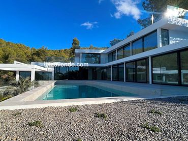 Villa avec piscine à vendre à Cala Salada