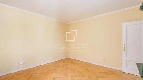 Foto 4 de Ático en venta en Almagro, Madrid Capital