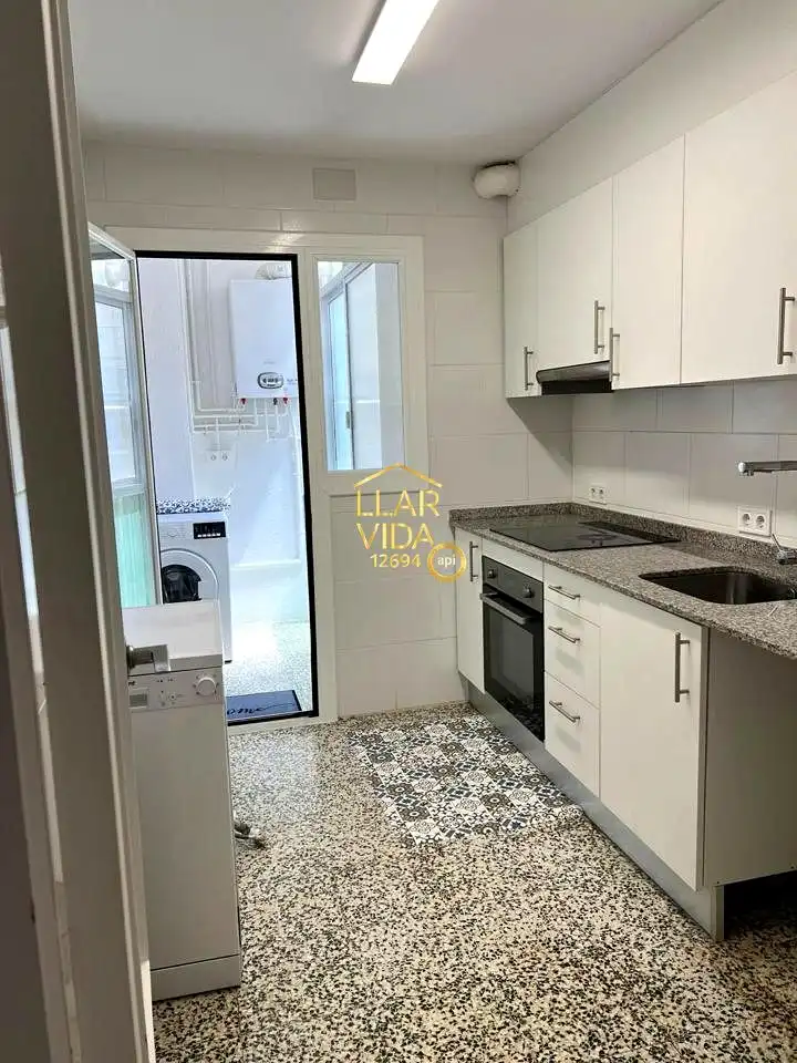 Cocina de Piso de alquiler en Lleida con Aire acondicionado, Calefacción y Amueblado