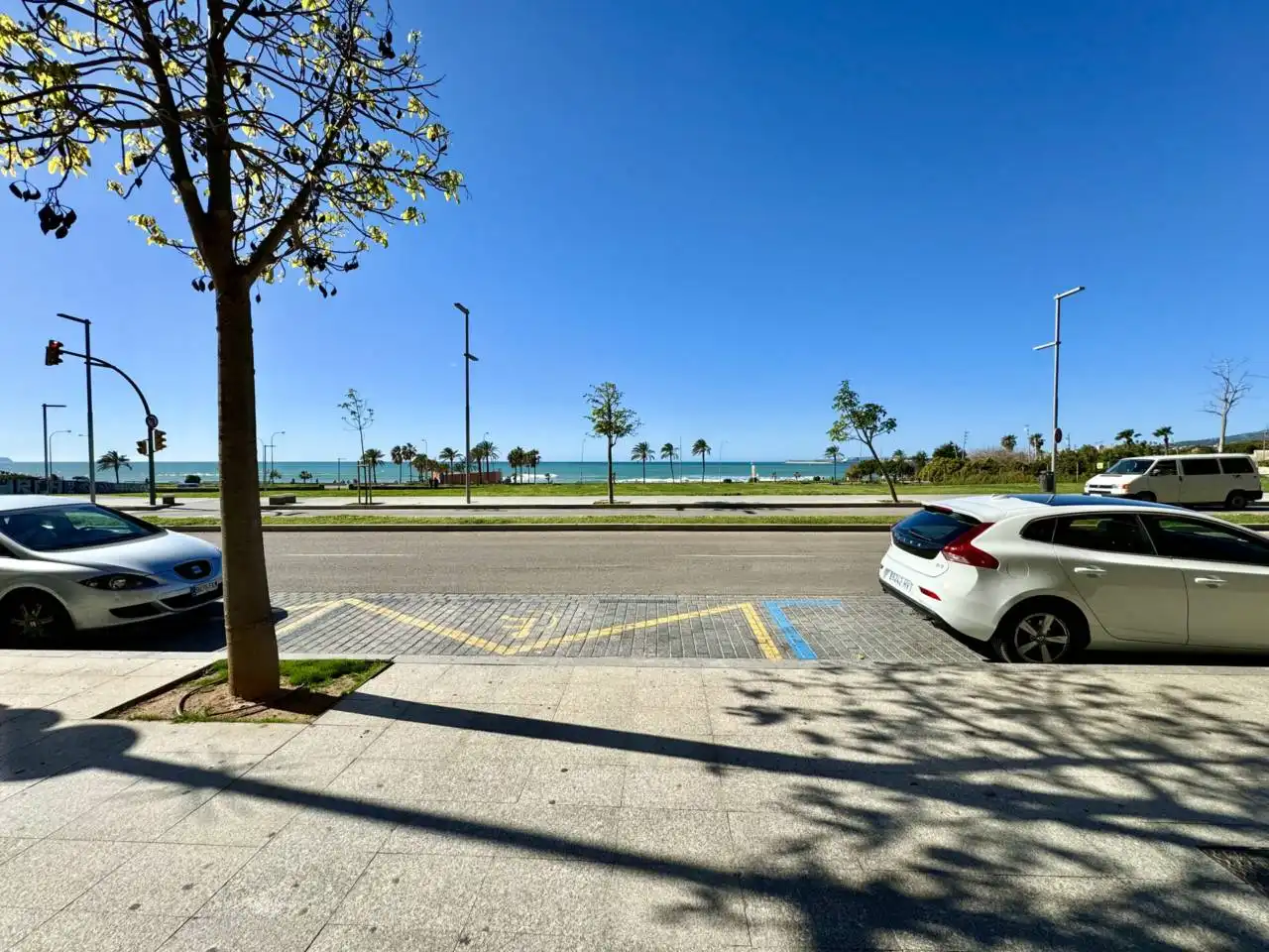 Vista exterior de Oficina de lloguer en  Palma de Mallorca amb Aire condicionat, Calefacció i Alarma