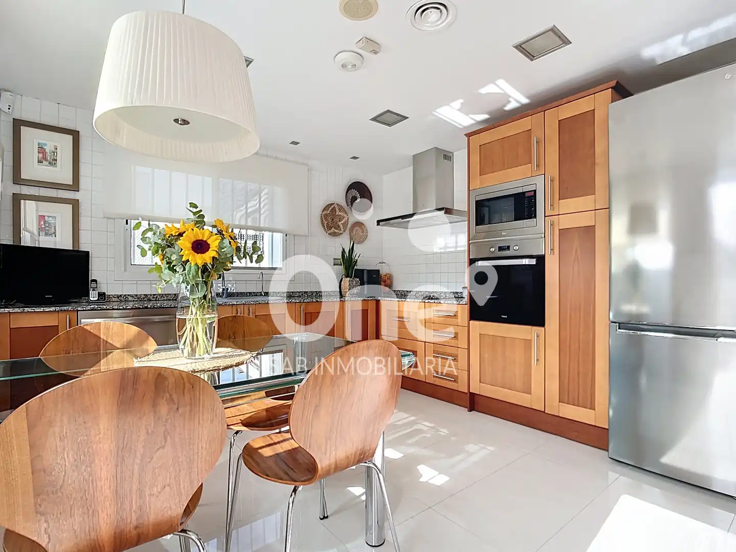 Cocina de Casa adosada de alquiler en San Antonio de Benagéber con Aire acondicionado, Calefacción y Jardín privado