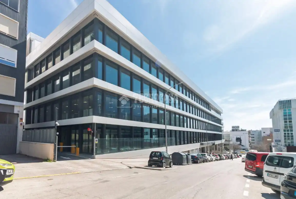 Vista exterior de Local de alquiler en  Madrid Capital con Aire acondicionado, Calefacción y Domótica