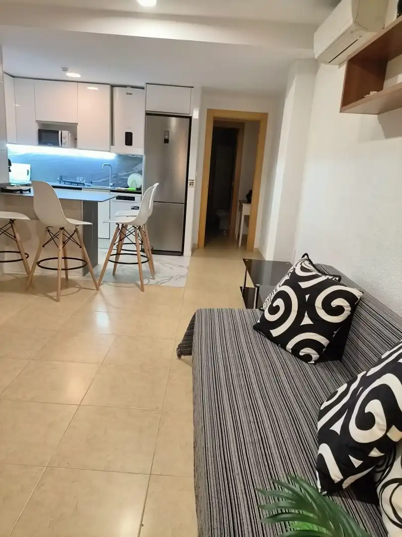 Sala d'estar de Pis en venda en El Campello amb Aire condicionat, Calefacció i Moblat