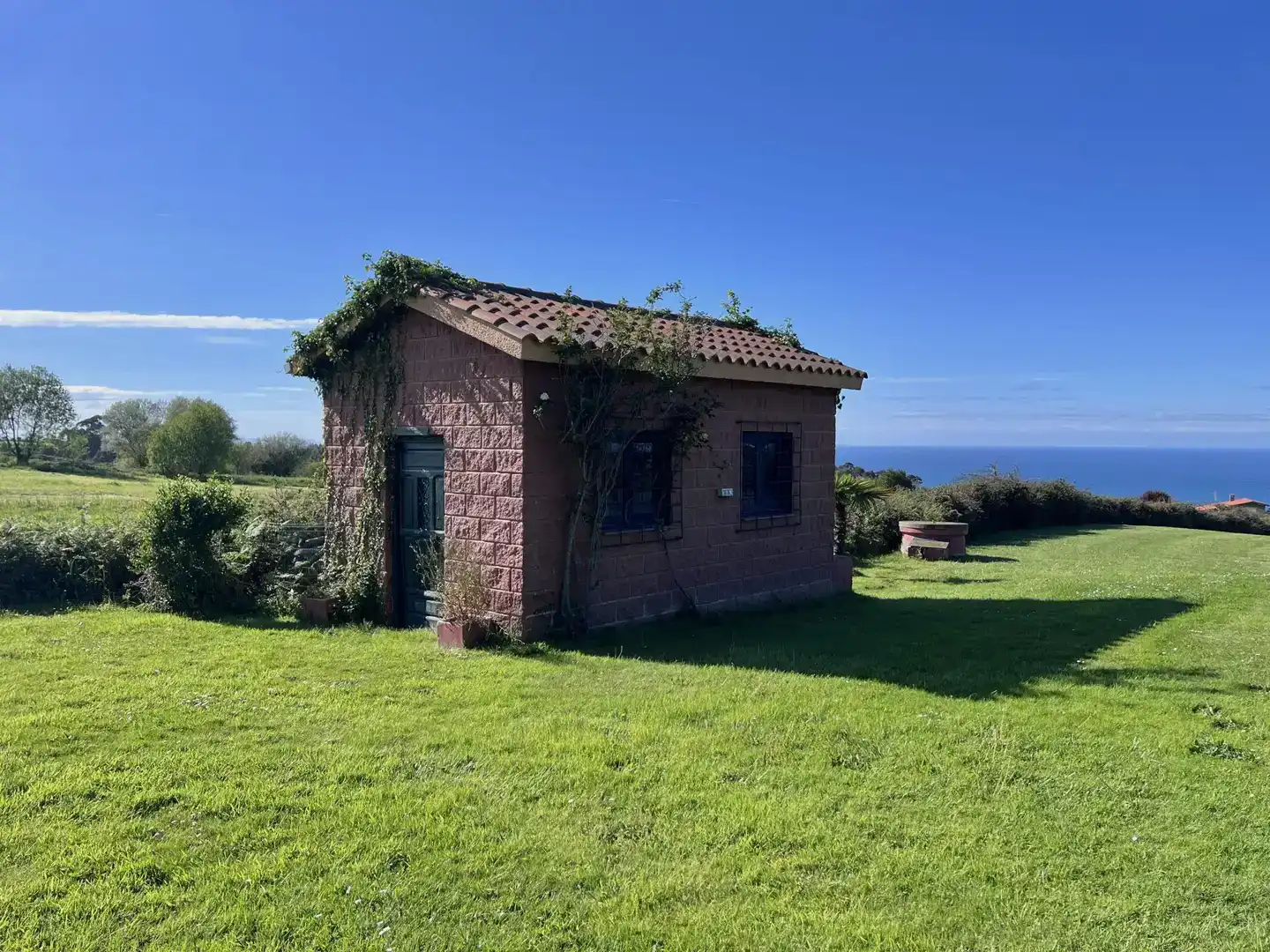 Vista exterior de Casa o xalet en venda en Villaviciosa amb Piscina i Balcó