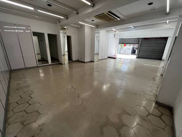 Local comercial en Alquiler en Via Júlia en Verdum