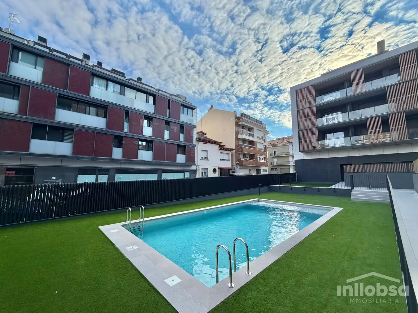 Flat with balcony to rent in Poble Nou
