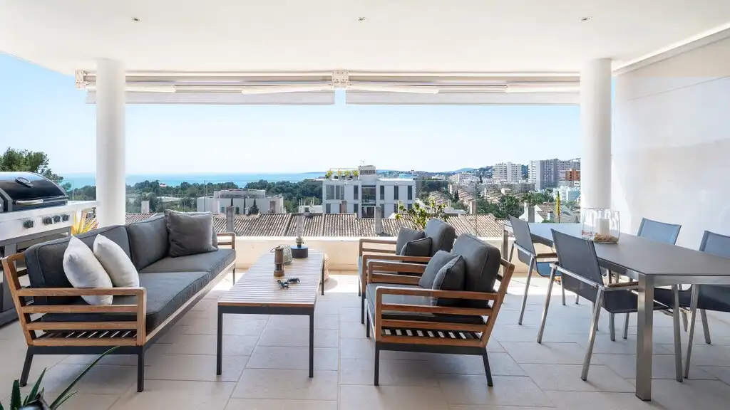 Apartamento con piscina en venta en Ponent
