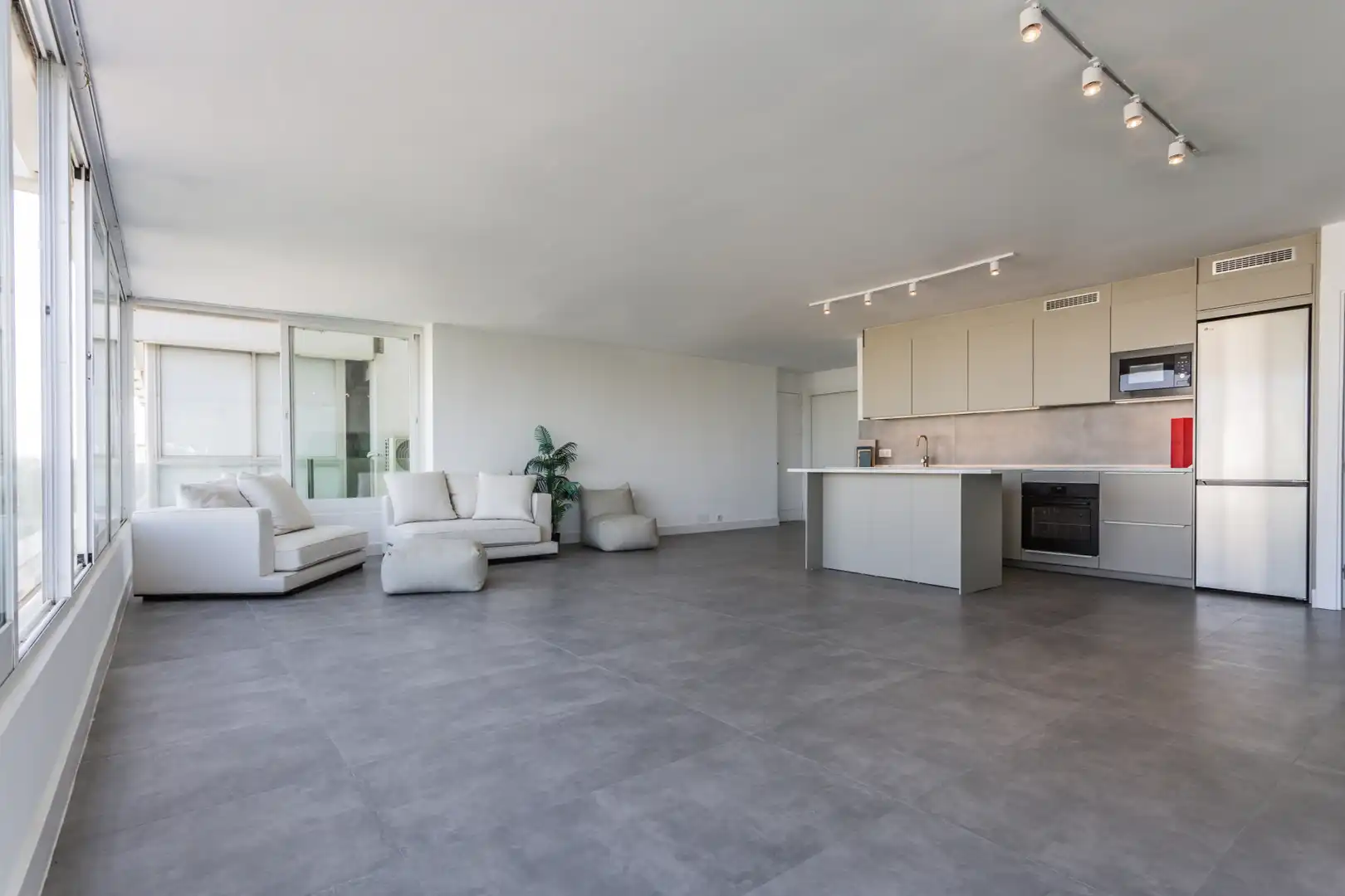 Sala d'estar de Apartament en venda en Marbella amb Terrassa, Piscina i Internet